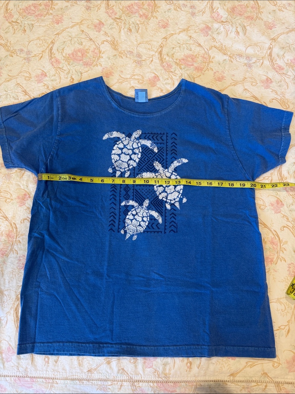 Crazy Shirts Blue Hawaii Dyed Turtle Tee - Picture 5 of 7